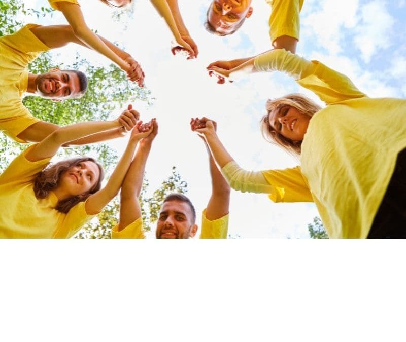 Show Your Employees Some Love: The Power of Recognition and Team Connection